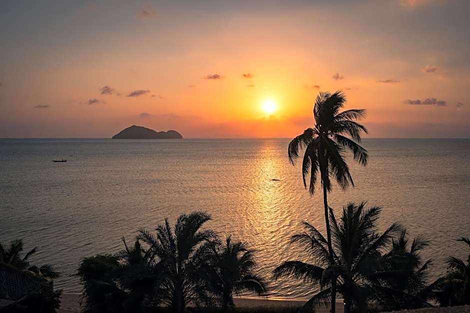 Baan Jai Dee Beach Front Hotel