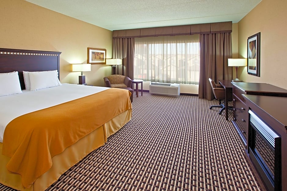 Holiday Inn Express Hotel & Suites Seymour By IHG