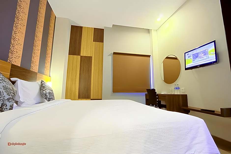Splash Hotel