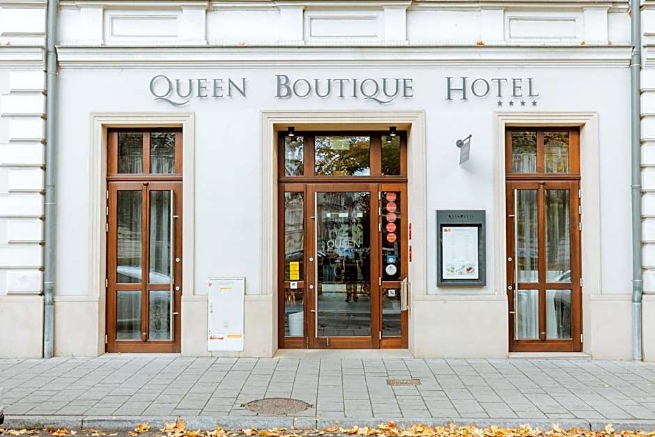 Queen Boutique Hotel