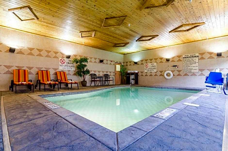 Comfort Suites Salina South