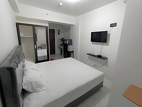 Smart Studio at Gunung Putri Apartment by Sansan Room