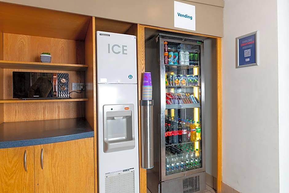 Holiday Inn Express Droitwich Spa By IHG