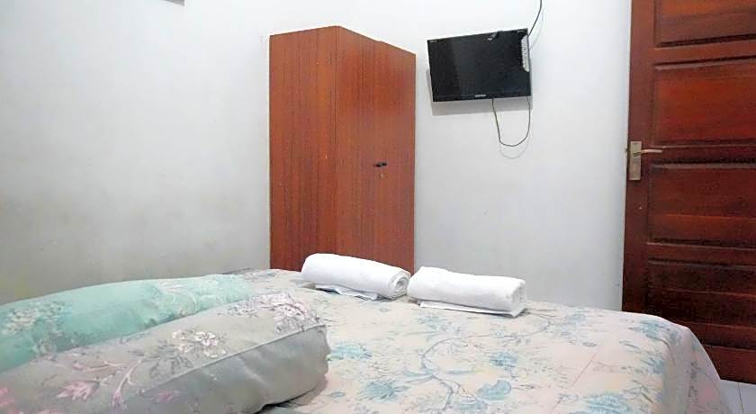 OYO 801 Hansa Homestay