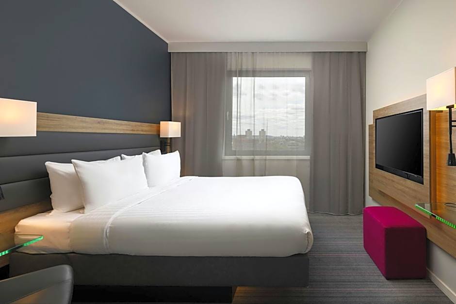 Moxy by Marriott London Stratford