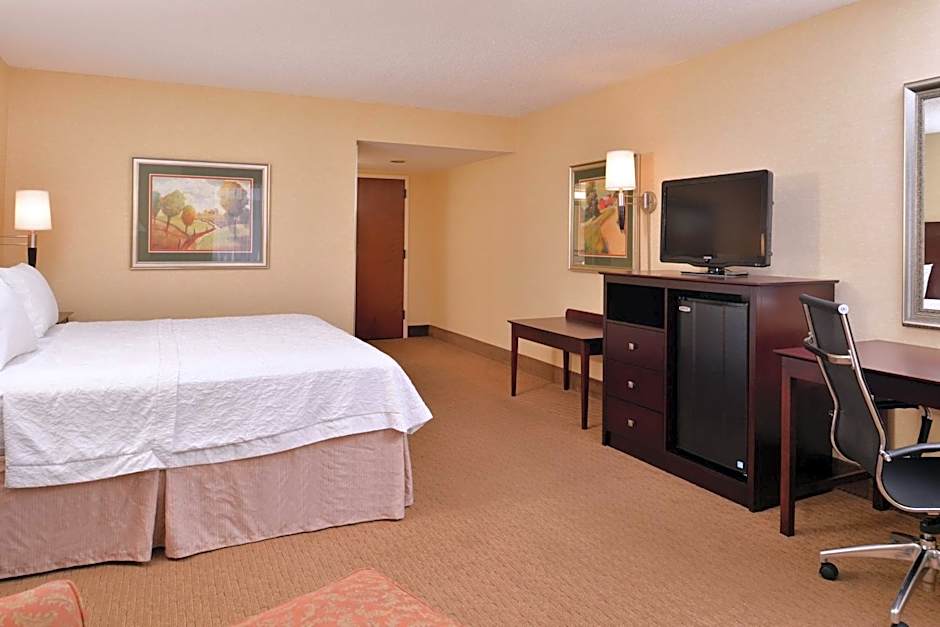 Hampton Inn By Hilton Staunton