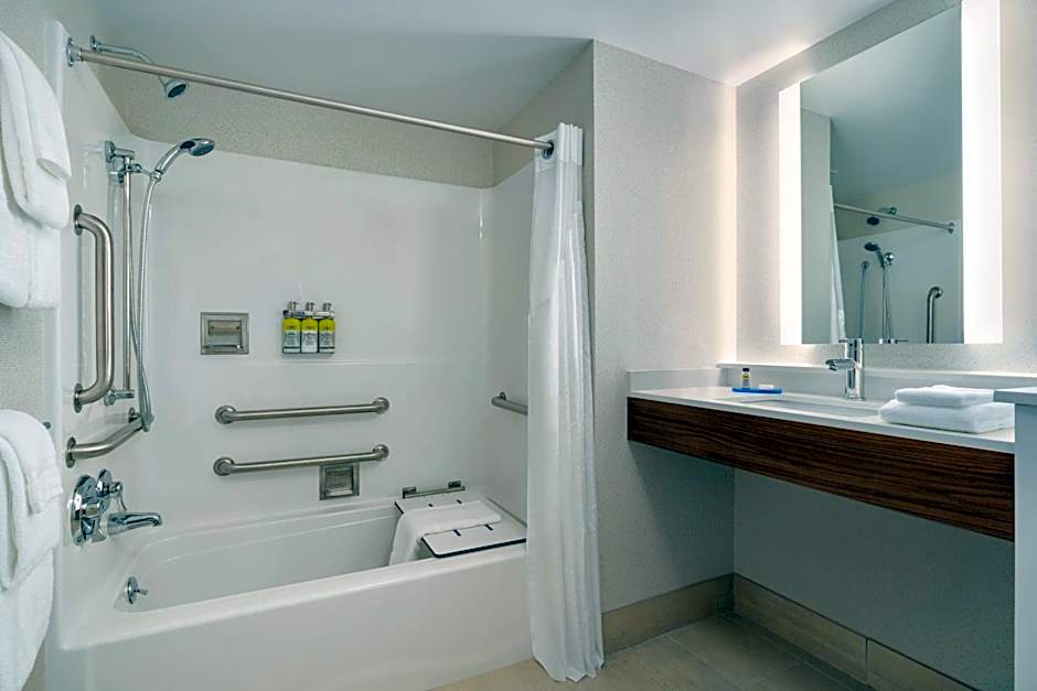 Holiday Inn Express Plattsburgh By IHG