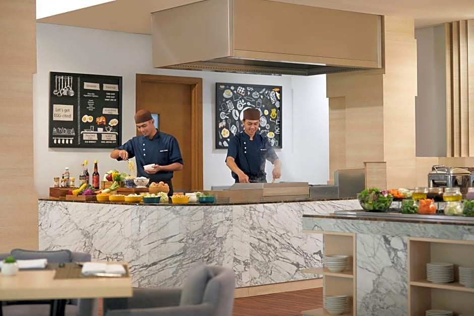 Fairfield by Marriott Bali Kuta Sunset Road