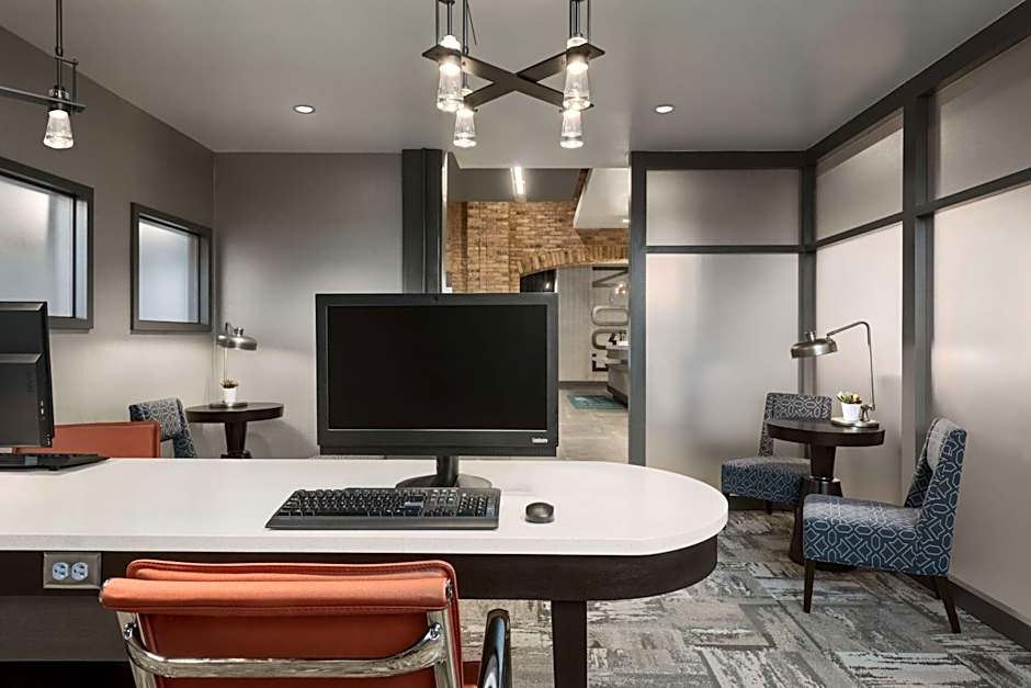 Homewood Suites By Hilton Milwaukee Downtown