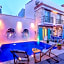 Alacati Asmali Konak Hotel