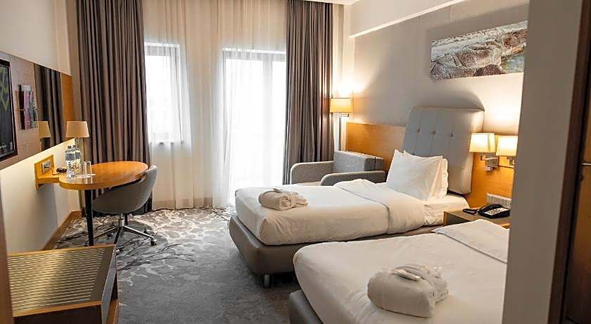 Holiday Inn Aktau - Seaside By IHG