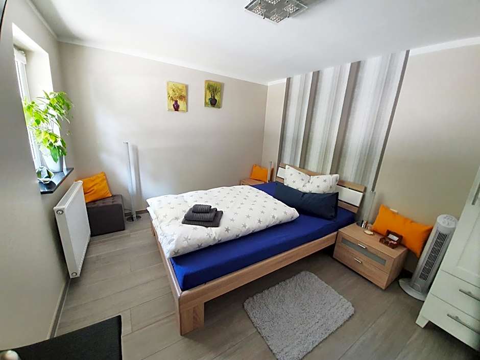 Monteur-Fremdenzimmer - Petit Quartier