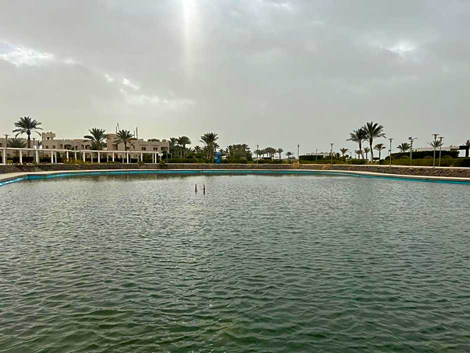 ????? ???? ??????? ???? ???? Fully Equipped Chalet Mosa Coast