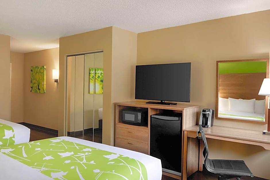 Wyndham Garden Washington DC Area