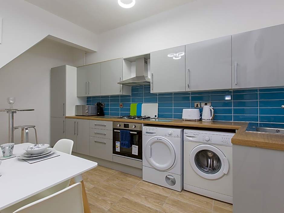 TownHouse PLUS @ 40 West St