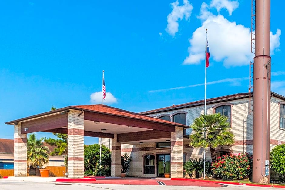 Quality Inn University Near Downtown