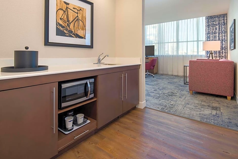 Hampton Inn And Suites By Hilton Portland-Pearl District