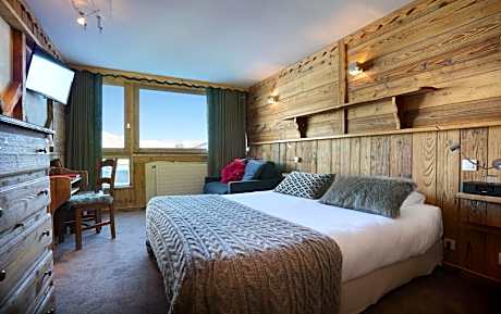 Chambre Triple Supérieure avec Accès au Spa