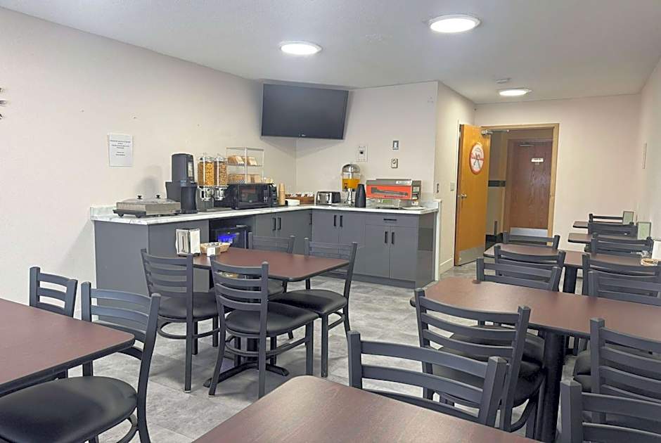 Howard Johnson by Wyndham Fort St. John