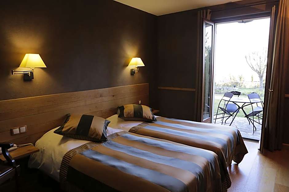 Hotel Restaurant Auberge du Barrez Logis