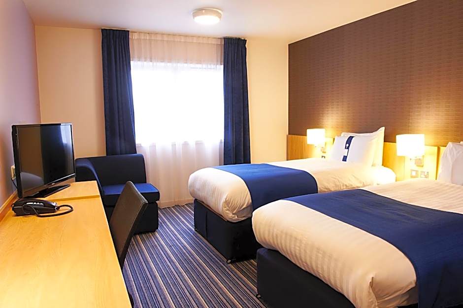 Holiday Inn Express Manchester Airport By IHG