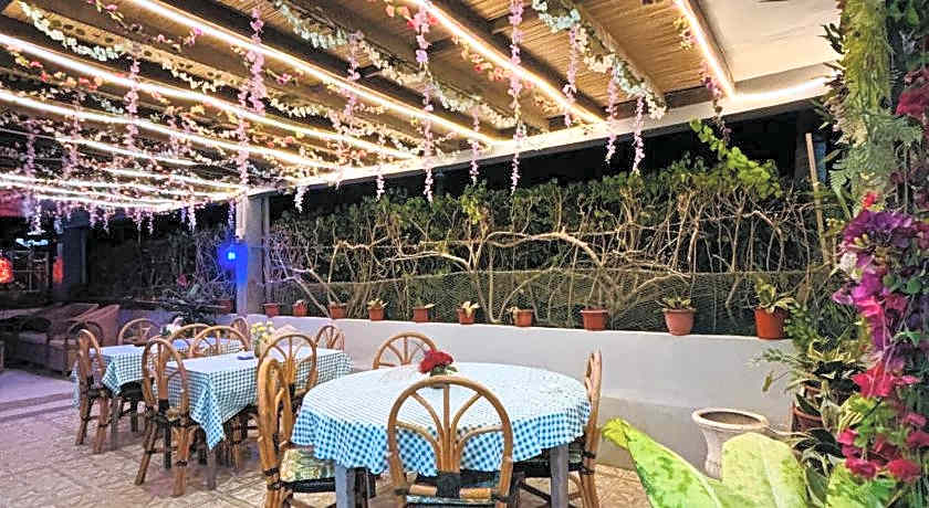 Hotel Sisters Inn Moalboal - Cebu Philippines