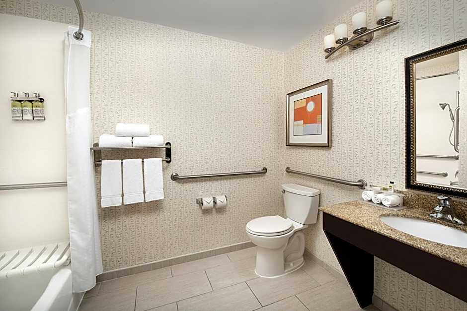 Holiday Inn Express Uvalde By IHG