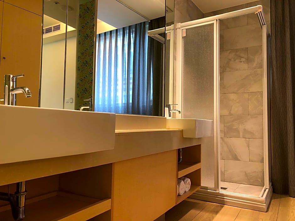 The Crystal Inn Sun Moon Lake