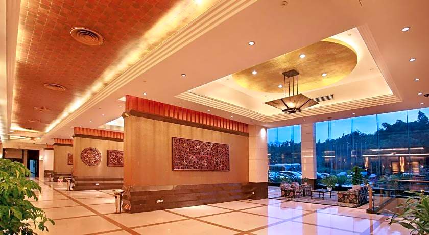 Lijiang Waterfall Hotel