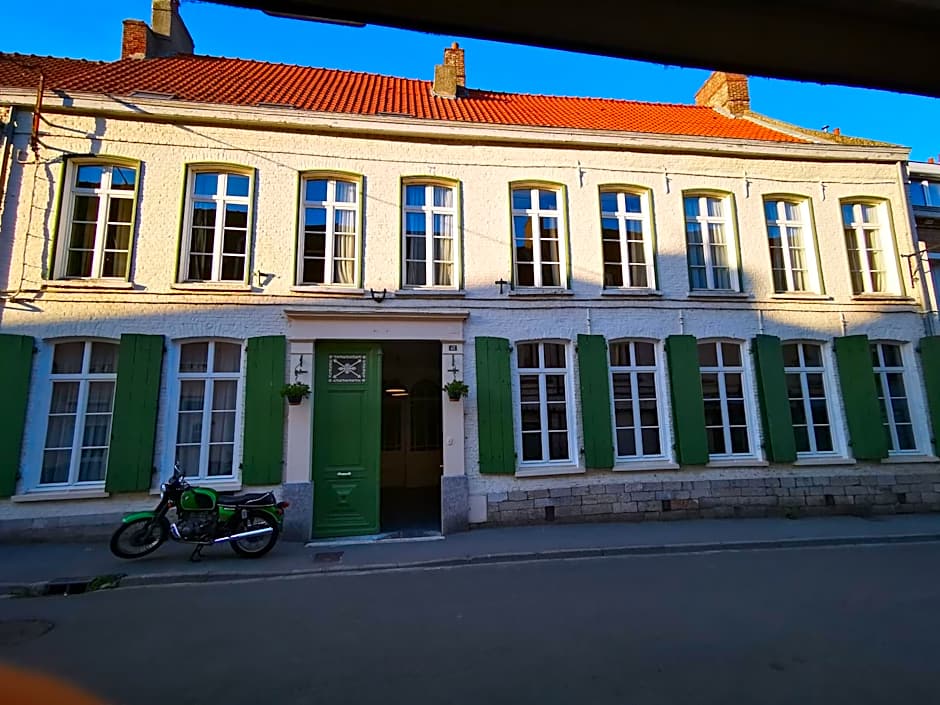 JARDIN D'HIVER CASSEL Suite de 70 m2