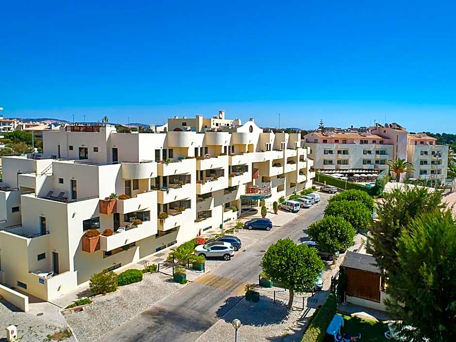 Oceanus Aparthotel
