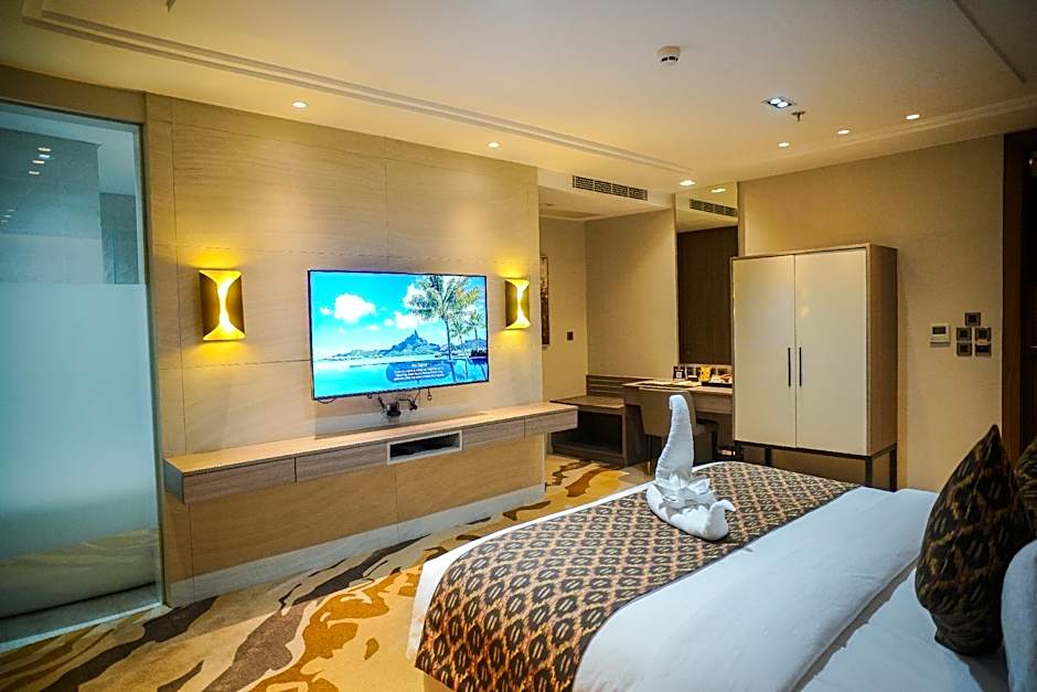 Photo 1 of 4 of Executive 1 King Bed Suite