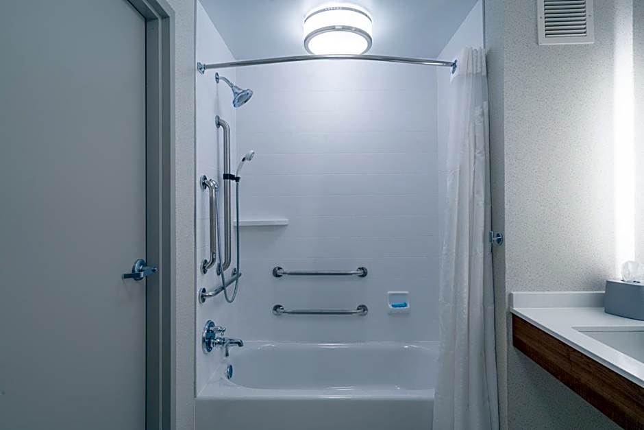 Holiday Inn Express Radcliff Fort Knox By IHG