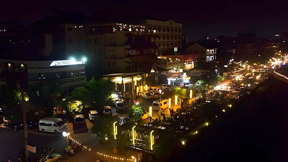 Seasons Riverside Hotel