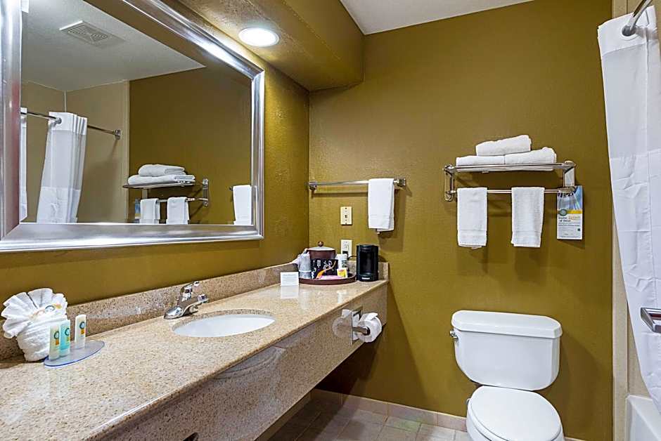 Quality Inn & Suites