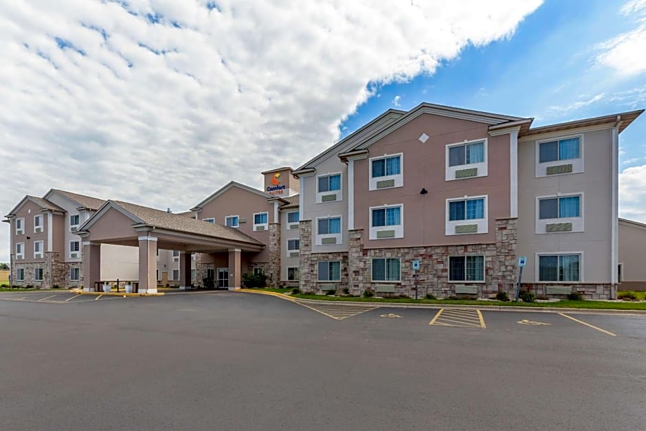 Comfort Suites Delavan - Lake Geneva Area