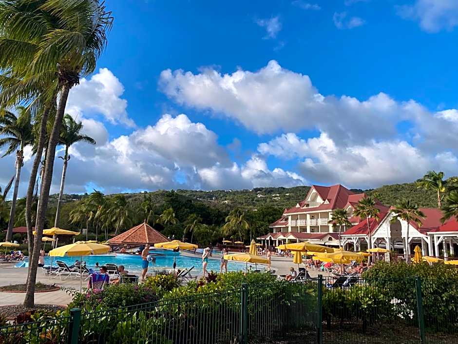 Au beau village studio rez de jardin