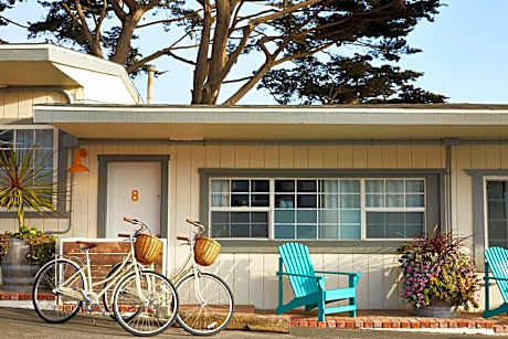 Cambria Beach Lodge