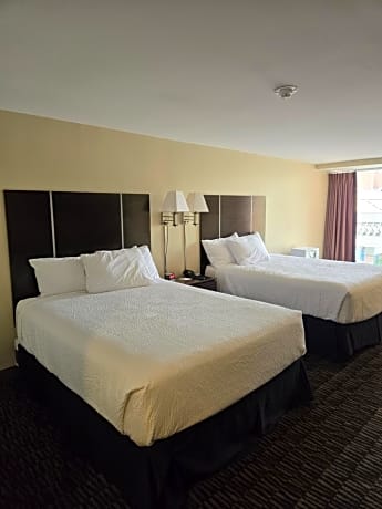 Queen Room with Two Queen Beds - Disability Access