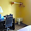Super 8 by Wyndham Terre Haute