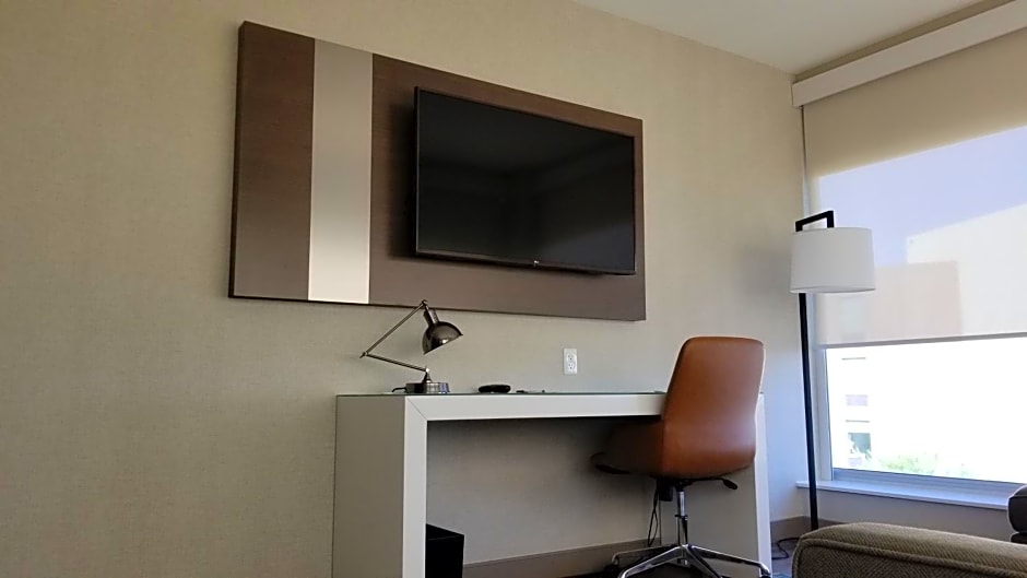 Cambria Hotel Omaha Downtown