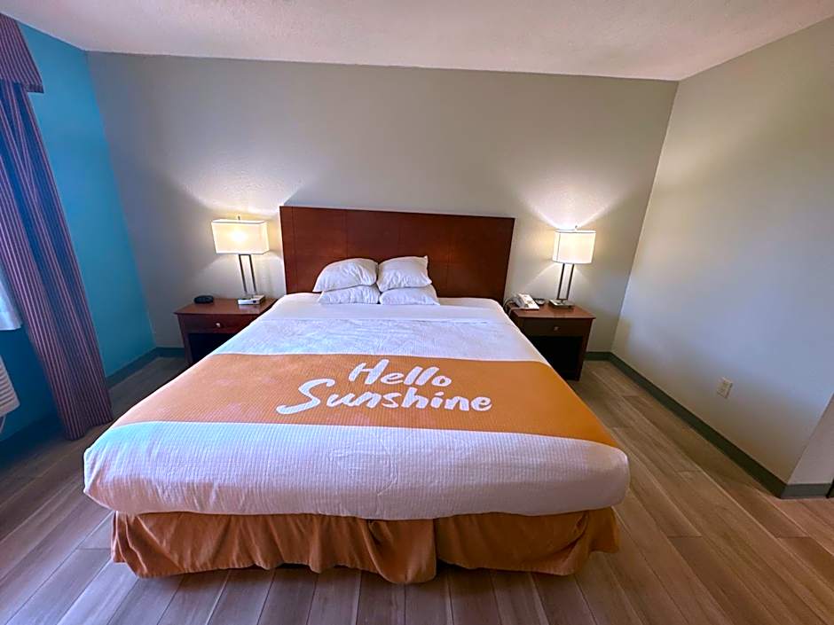 Days Inn by Wyndham Salina I-70