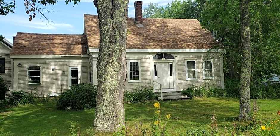 Hawks House Inn