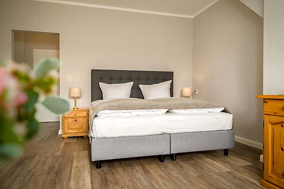 Reetdachhotel - Residenz am Ostufer