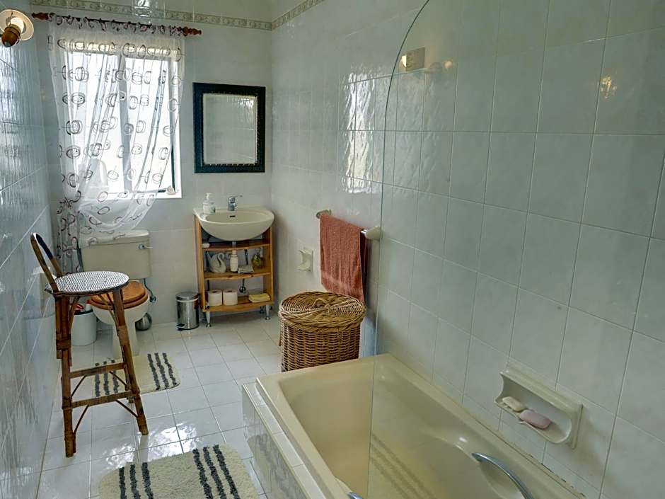 Ta' Bertu Host Family Bed & Breakfast