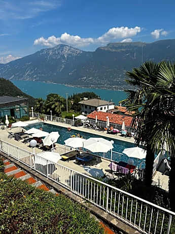 Piccola Italia Residence - Tremosine sul Garda