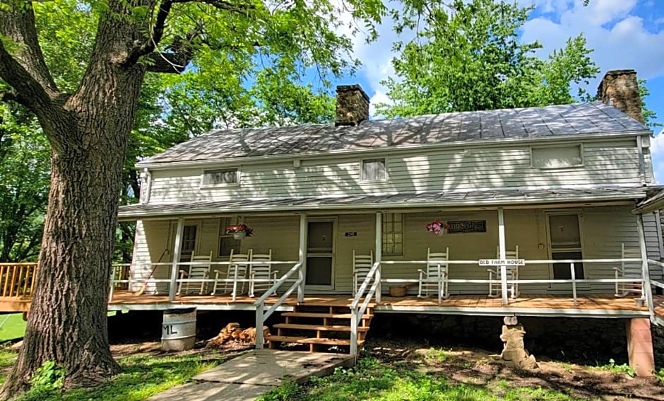 Graves Mountain Farm & Lodges