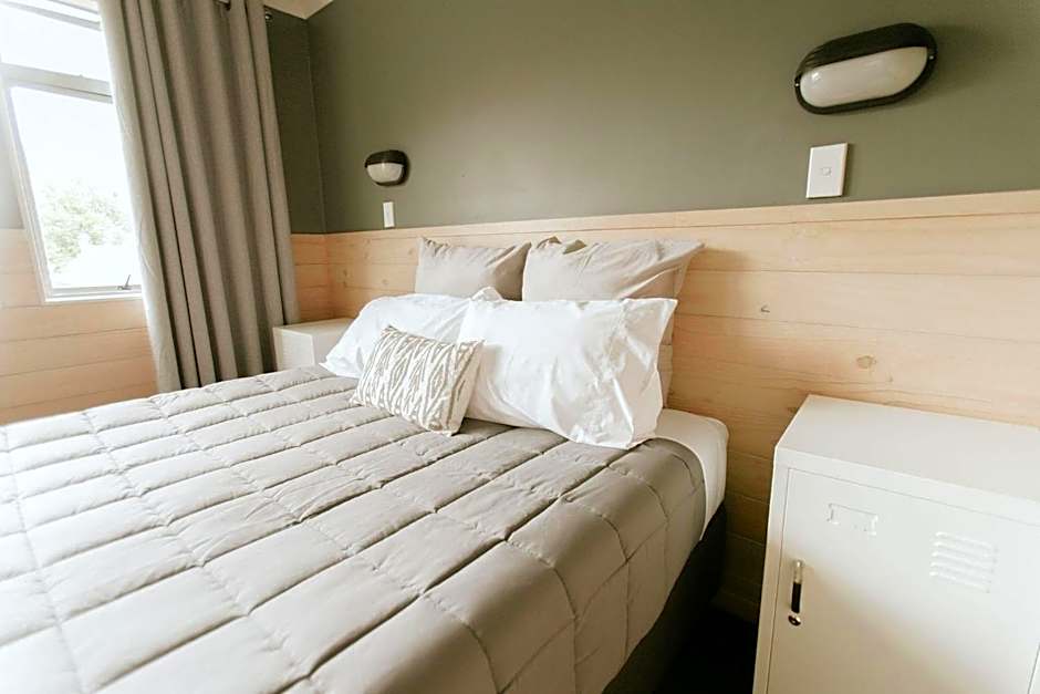 Waitomo Village Chalets home of Kiwipaka