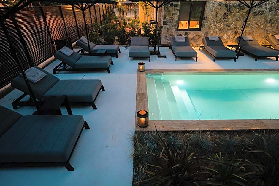 Capital Luxury Suites