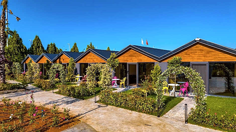 Green Palace Suite Hotel